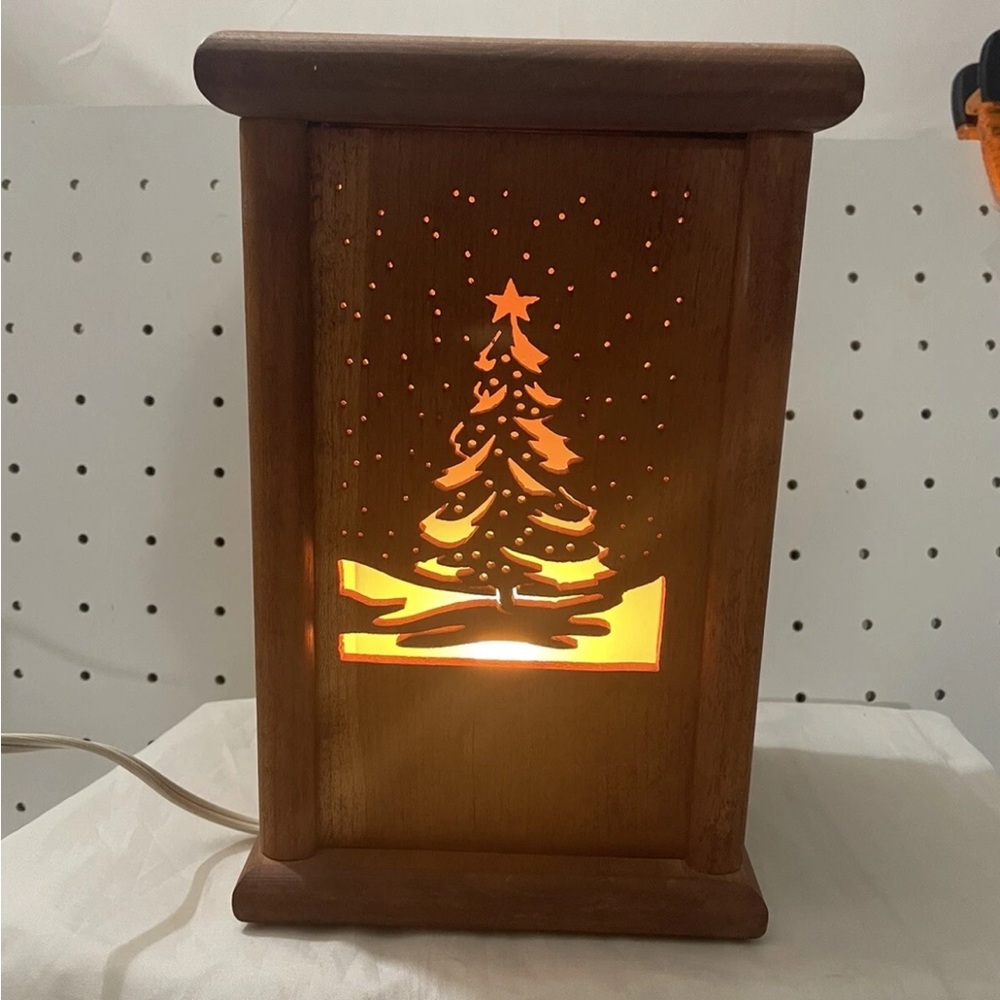 Lighted Wooden Scenery Box Lamp ( Really Cool)